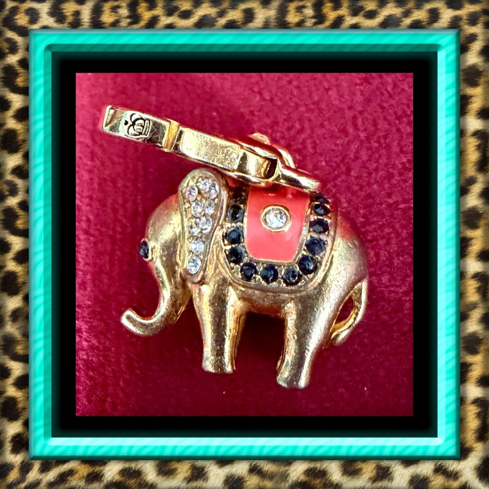 👑✅PRICE FIRM✅ Juicy Couture RARE Gold Elephant Charm with Bejeweled Accents